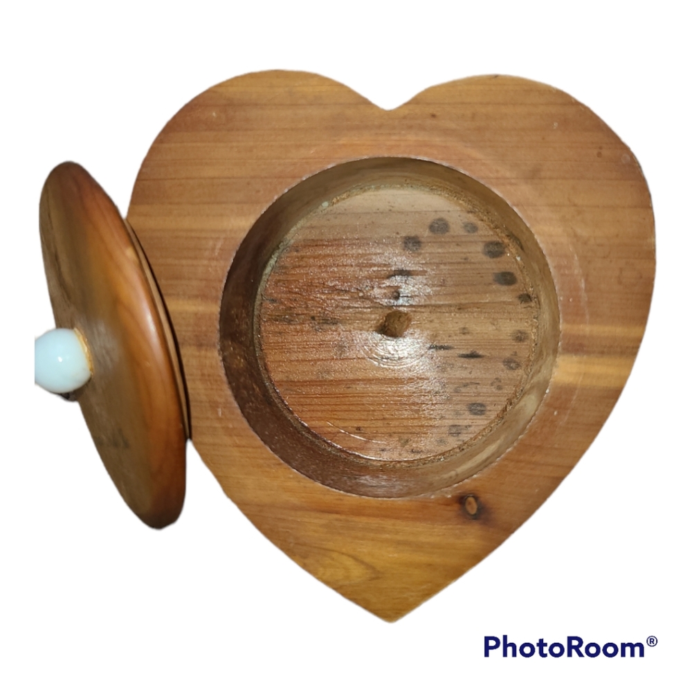 Wooden Heart Trinket Box from Corpus Christie Texas ~1980's - Picture 2 of 8